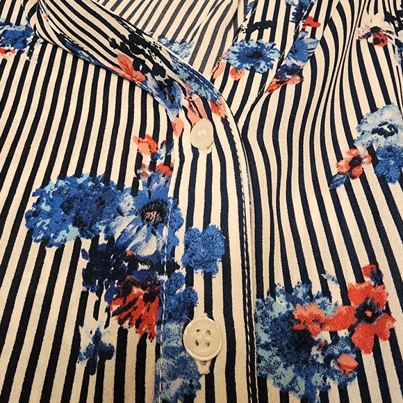 Floral Striped Blouse with Open Bell Sleeves - Picture 10 of 12